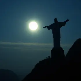 lua quase cheia