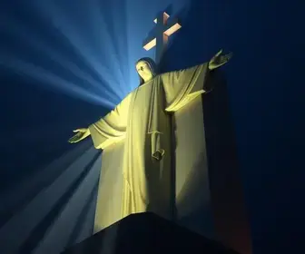 iluminação do Cristo Redentor no Dia dos Médicos