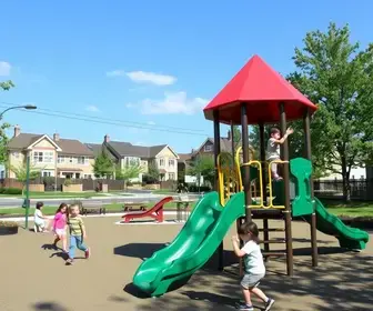 playgrounds infantis